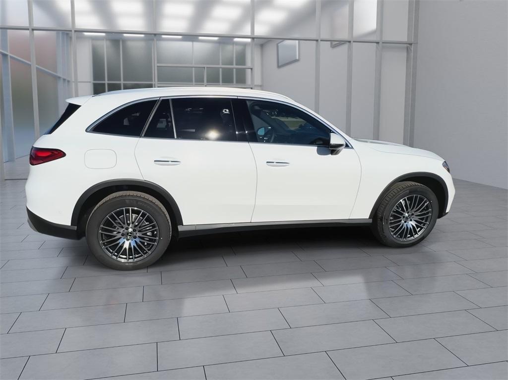 new 2025 Mercedes-Benz GLC 300 car, priced at $51,385