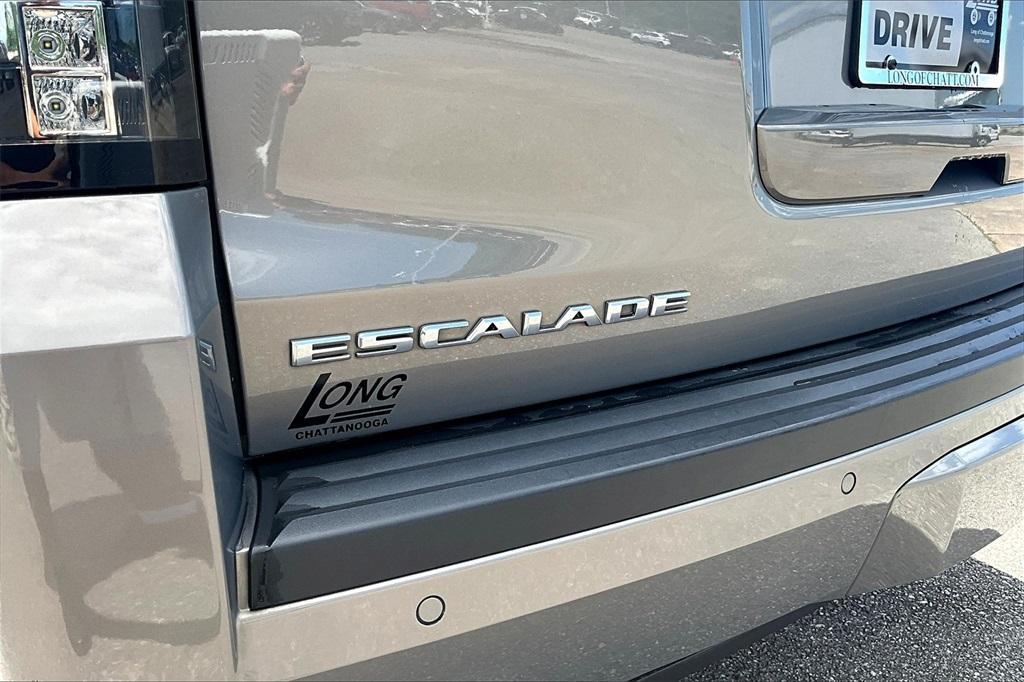 used 2018 Cadillac Escalade car, priced at $31,498