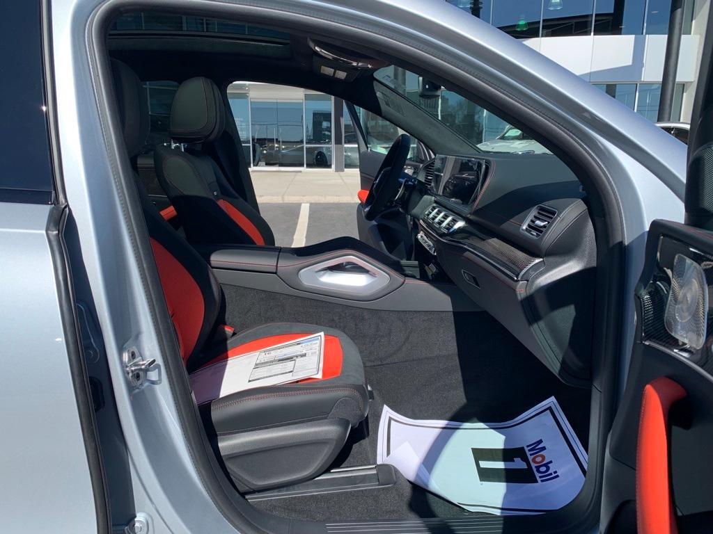 new 2025 Mercedes-Benz AMG GLE 63 car, priced at $137,995