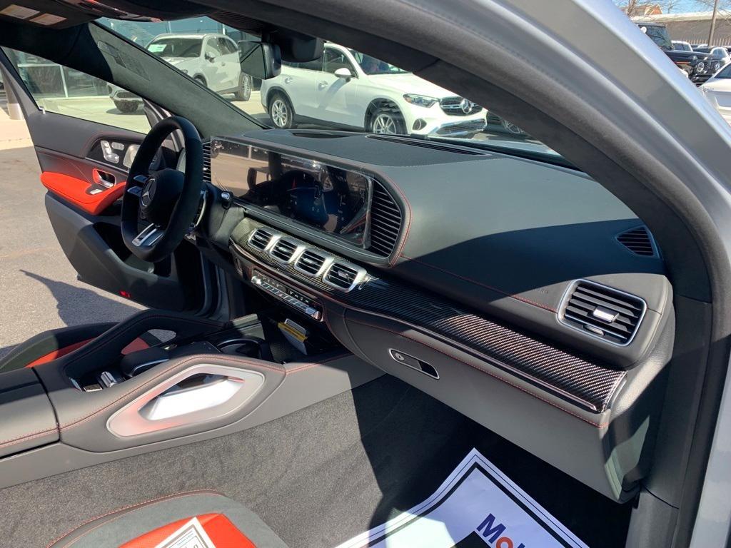 new 2025 Mercedes-Benz AMG GLE 63 car, priced at $137,995