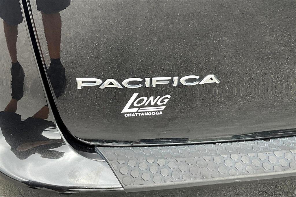 used 2018 Chrysler Pacifica car, priced at $16,125