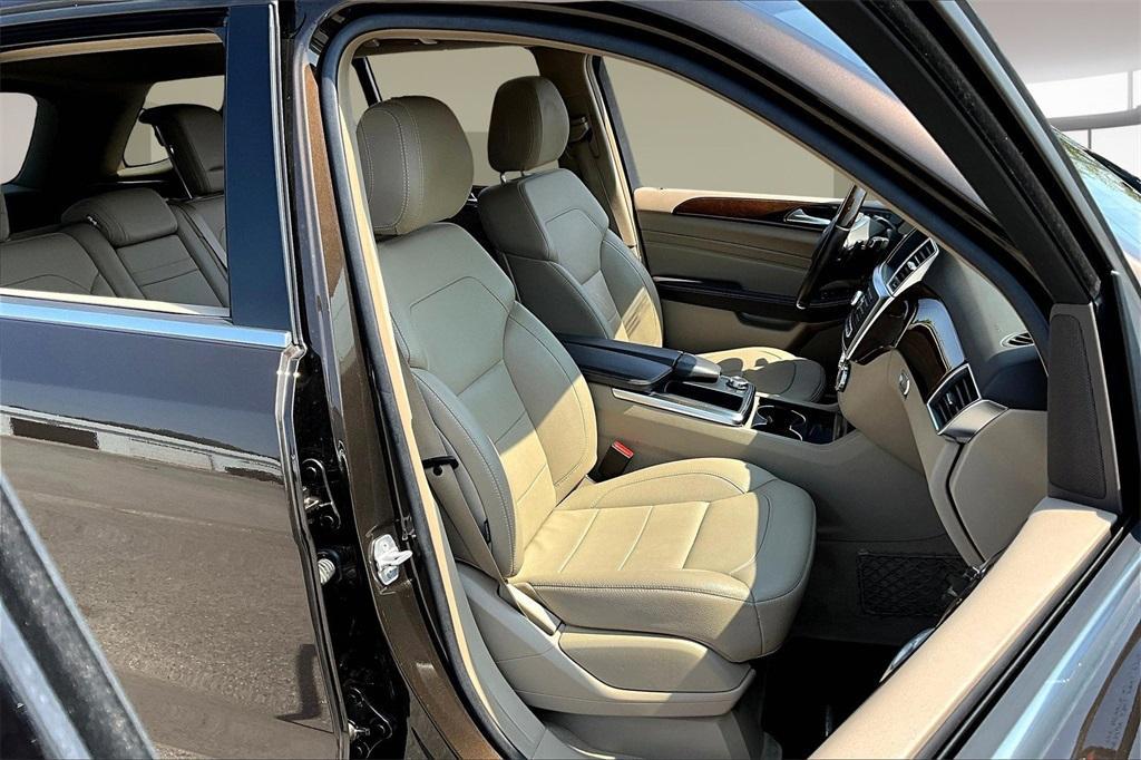 used 2013 Mercedes-Benz M-Class car, priced at $13,988