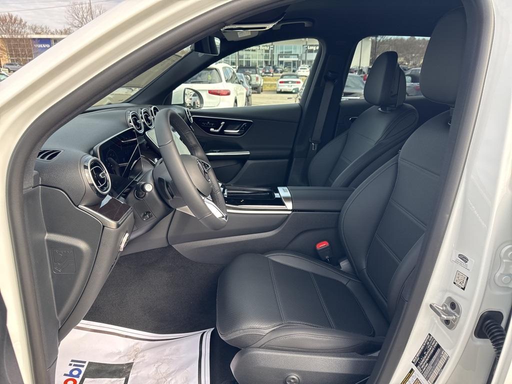 new 2025 Mercedes-Benz GLC 300 car, priced at $51,035