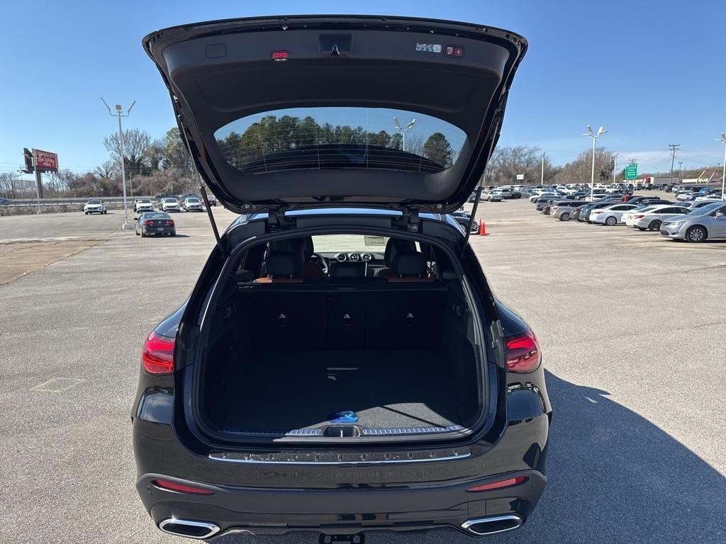 new 2025 Mercedes-Benz GLC 300 car, priced at $63,885