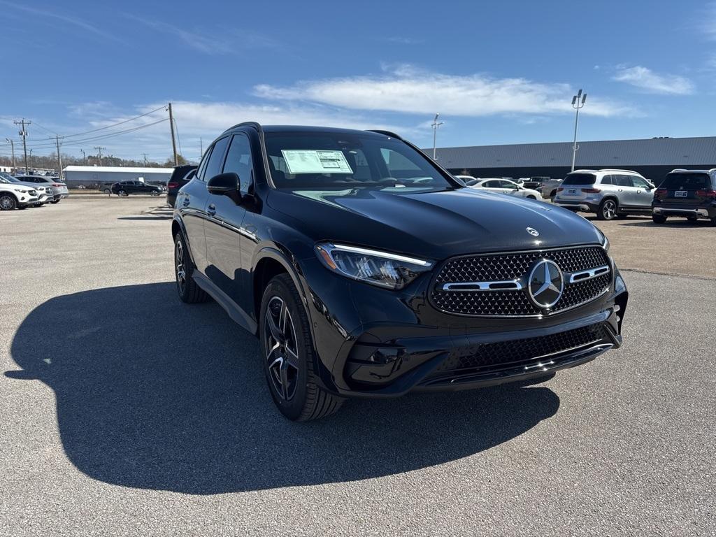 new 2025 Mercedes-Benz GLC 300 car, priced at $63,885