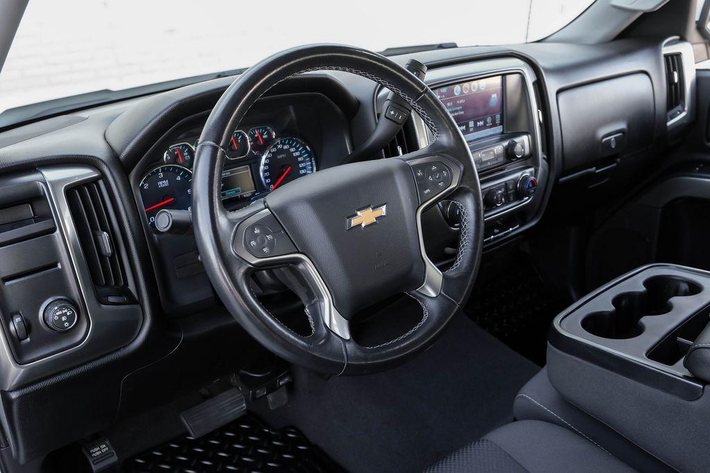 used 2018 Chevrolet Silverado 1500 car, priced at $33,999
