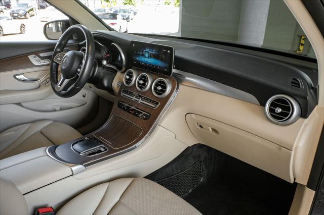 used 2020 Mercedes-Benz GLC 300 car, priced at $21,131