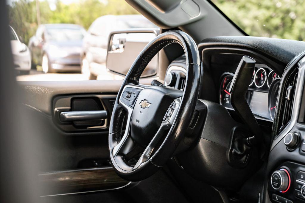 used 2022 Chevrolet Silverado 1500 car, priced at $30,998