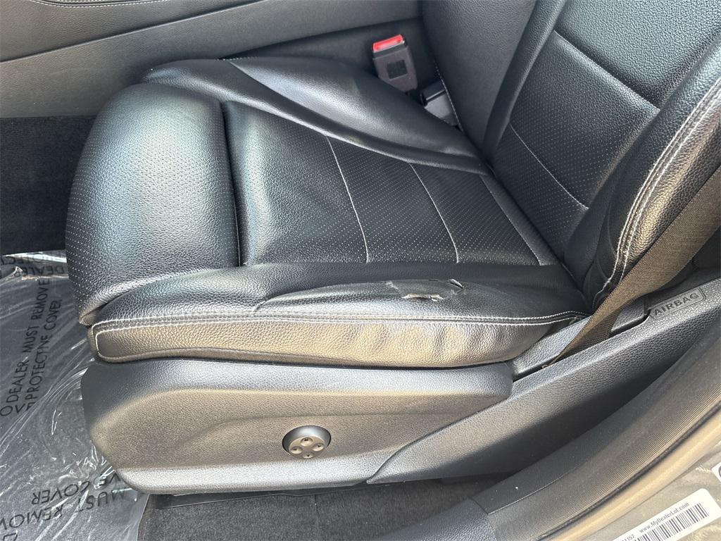 used 2019 Mercedes-Benz GLC 300 car, priced at $18,775