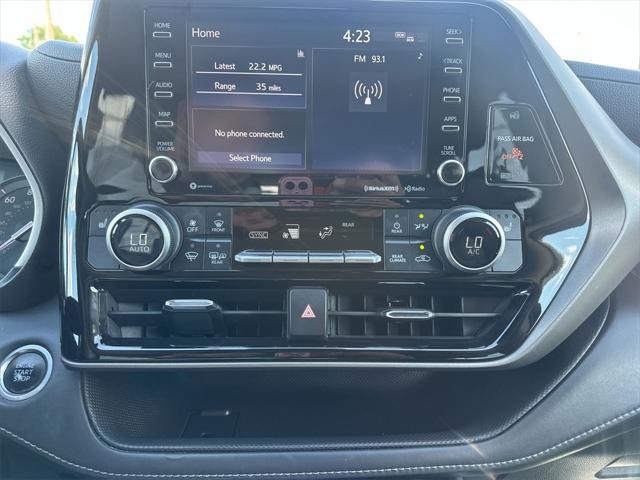used 2021 Toyota Highlander car, priced at $28,999
