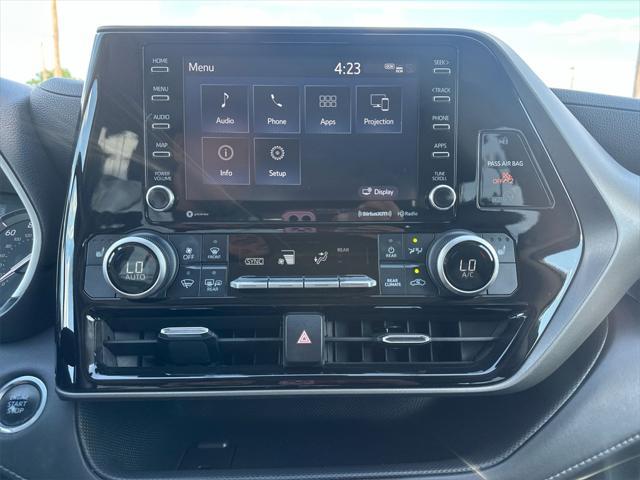 used 2021 Toyota Highlander car, priced at $28,999