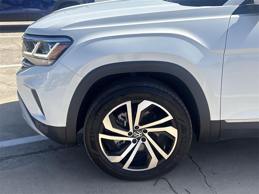 used 2023 Volkswagen Atlas car, priced at $33,999