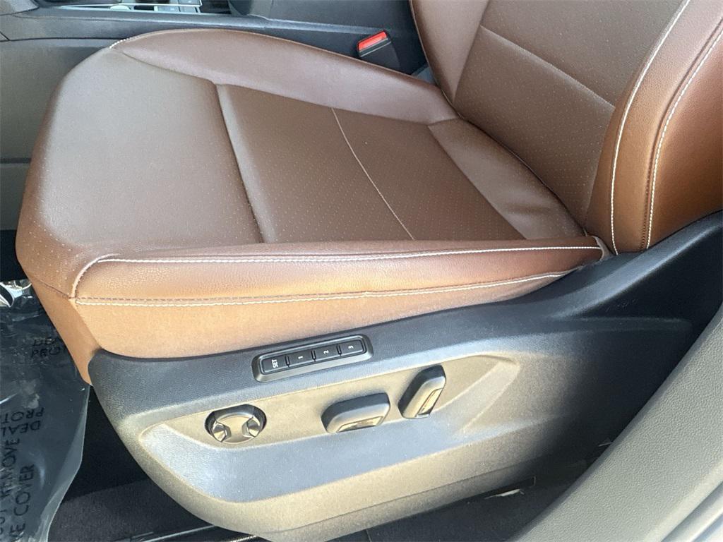 used 2023 Volkswagen Atlas car, priced at $33,999