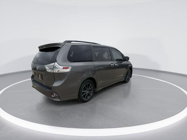 used 2017 Toyota Sienna car, priced at $24,950