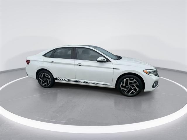 used 2022 Volkswagen Jetta car, priced at $21,836