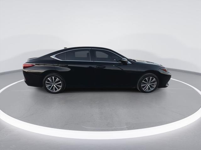 used 2020 Lexus ES 350 car, priced at $28,564