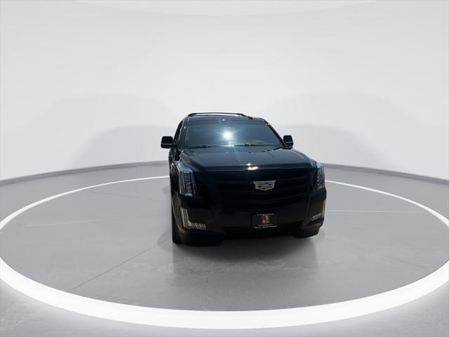 used 2020 Cadillac Escalade ESV car, priced at $33,599