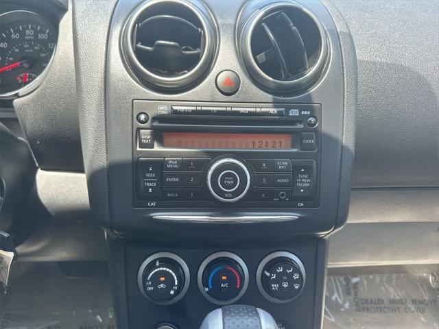 used 2015 Nissan Rogue Select car, priced at $9,998