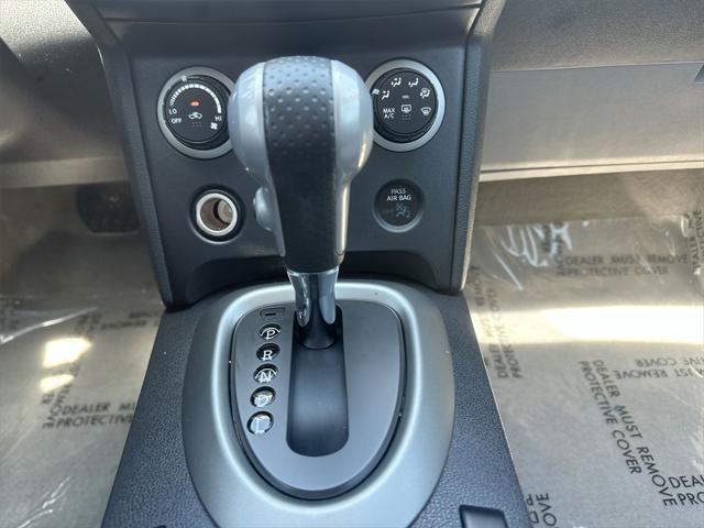 used 2015 Nissan Rogue Select car, priced at $9,998