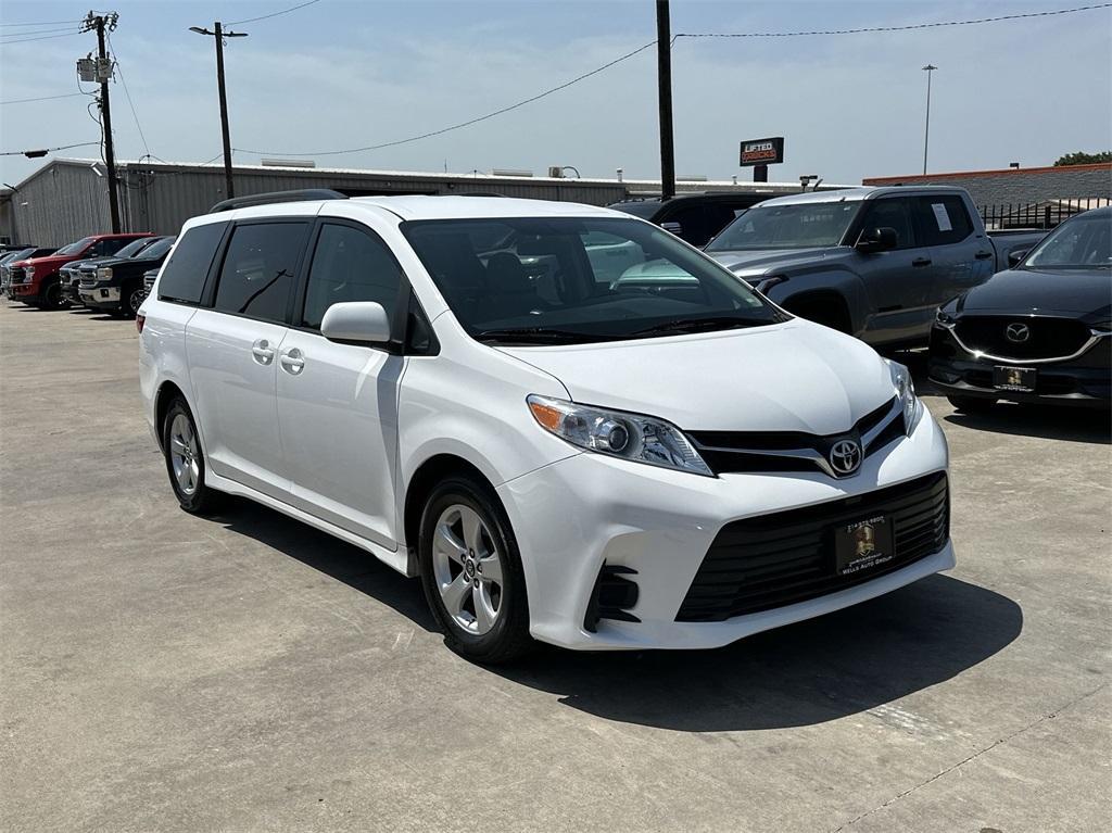 used 2018 Toyota Sienna car, priced at $26,777