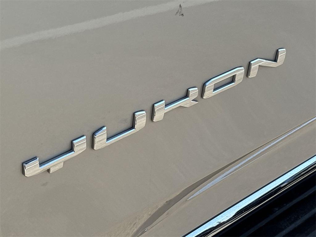 used 2021 GMC Yukon car, priced at $43,499