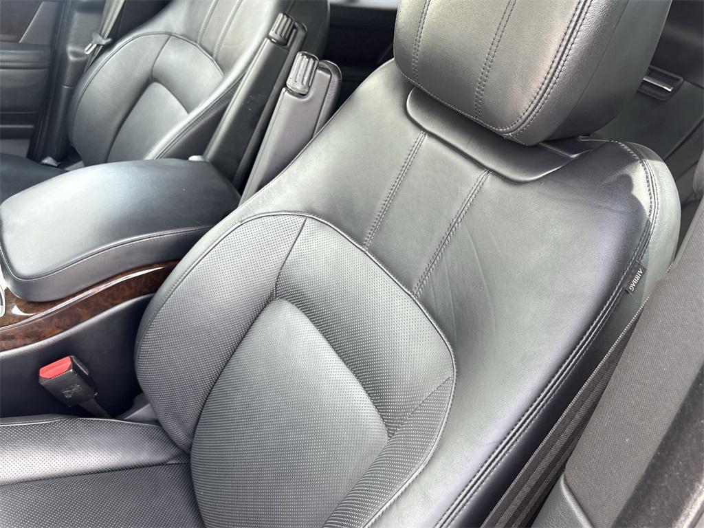 used 2021 Land Rover Range Rover car, priced at $40,499