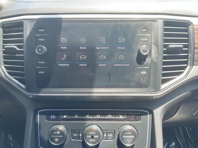 used 2021 Volkswagen Atlas car, priced at $20,999