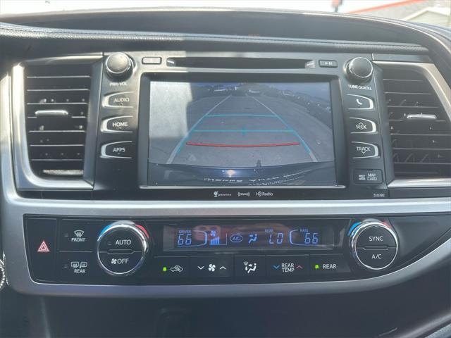used 2018 Toyota Highlander car, priced at $23,735