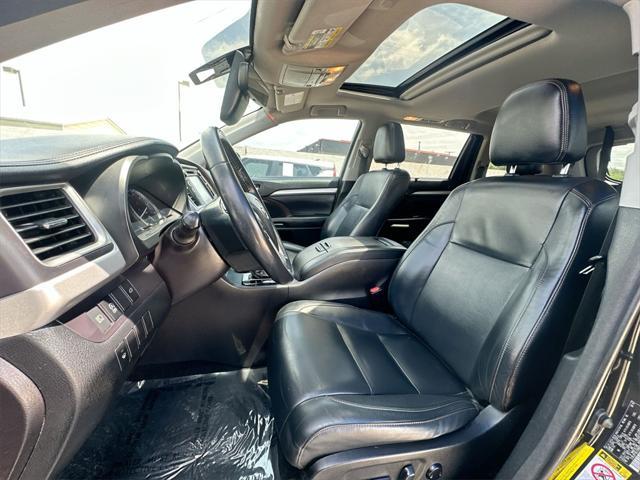 used 2018 Toyota Highlander car, priced at $23,735