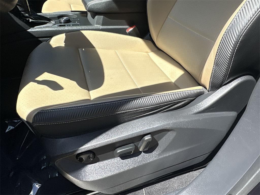 used 2021 Volkswagen Atlas Cross Sport car, priced at $20,249
