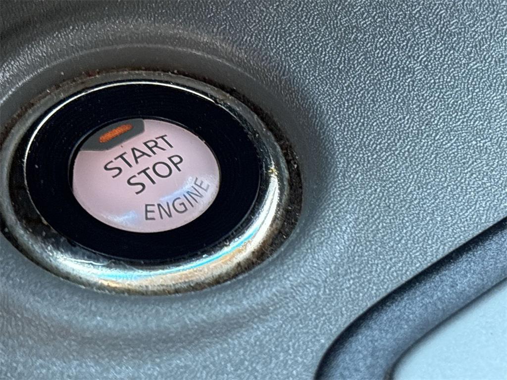 used 2021 Nissan Frontier car, priced at $19,999