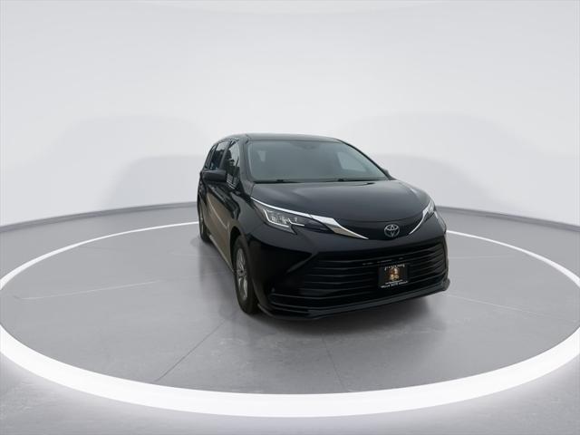 used 2022 Toyota Sienna car, priced at $28,892