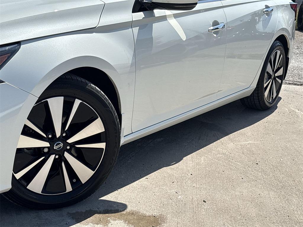 used 2021 Nissan Altima car, priced at $18,499