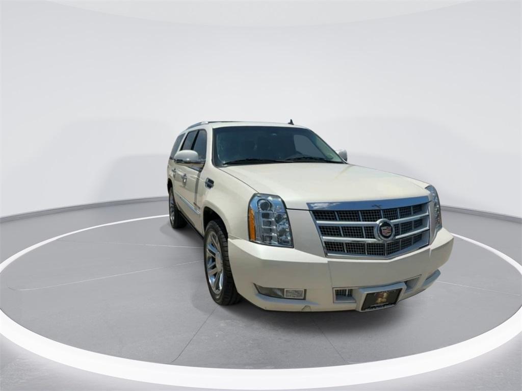 used 2013 Cadillac Escalade car, priced at $18,938