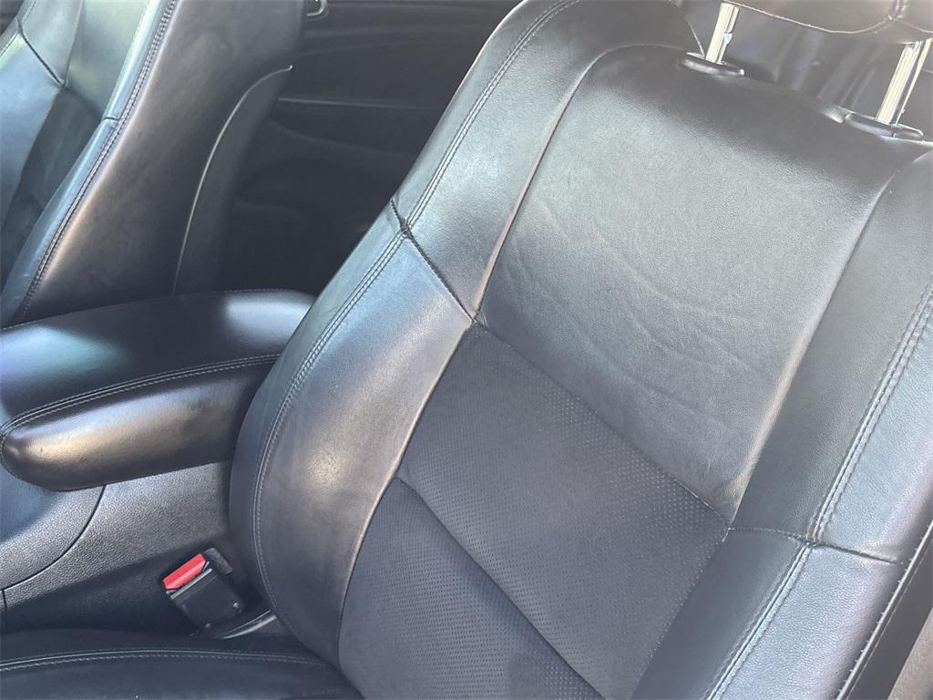 used 2017 Jeep Grand Cherokee car, priced at $15,740