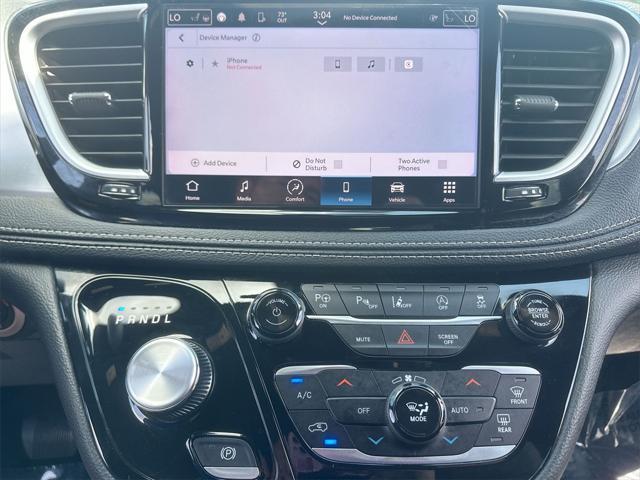 used 2024 Chrysler Pacifica car, priced at $39,994