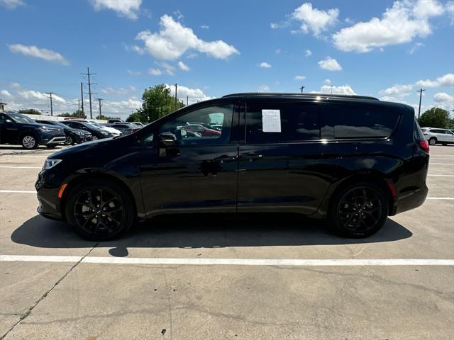 used 2024 Chrysler Pacifica car, priced at $39,994