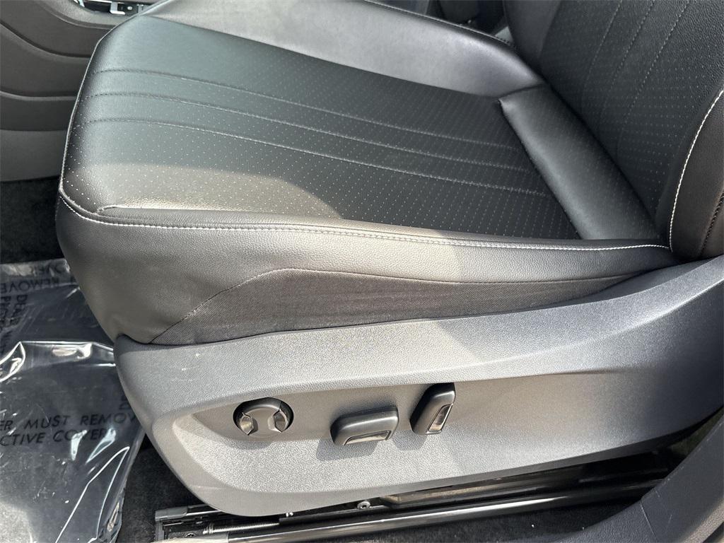 used 2024 Volkswagen Tiguan car, priced at $29,389