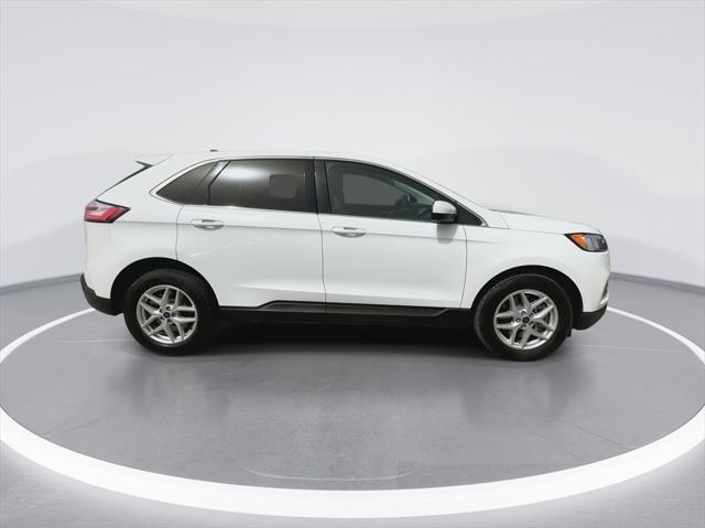 used 2022 Ford Edge car, priced at $19,899