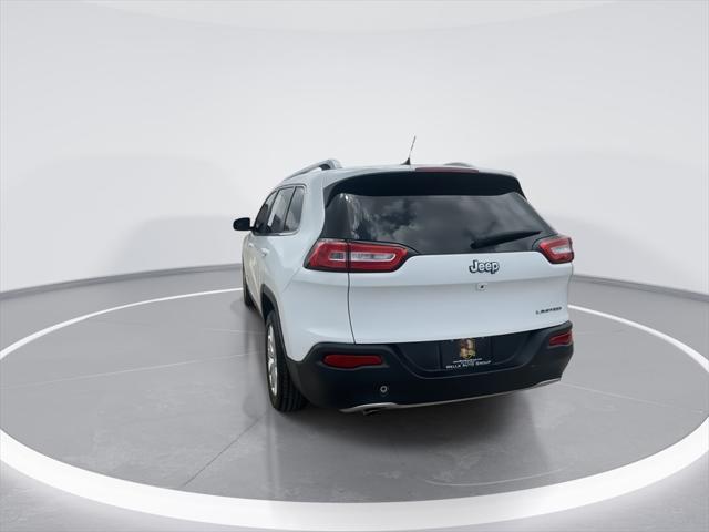 used 2015 Jeep Cherokee car, priced at $11,499