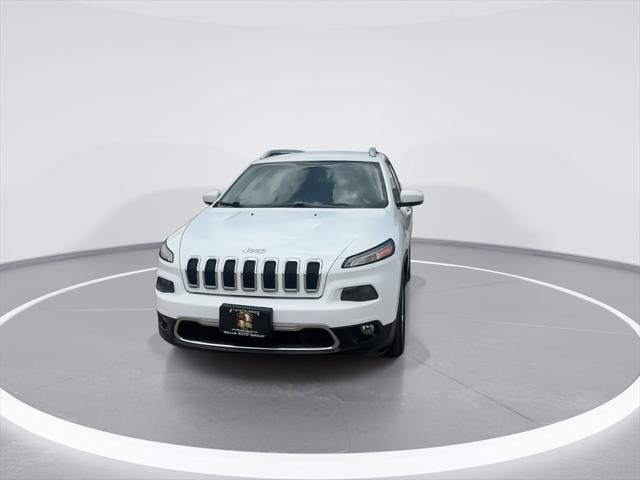 used 2015 Jeep Cherokee car, priced at $11,499