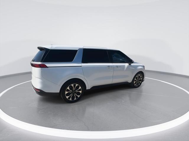 used 2022 Kia Carnival car, priced at $27,599