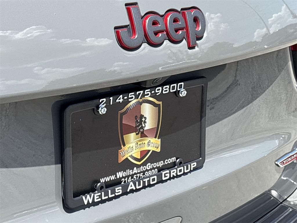 used 2021 Jeep Grand Cherokee car, priced at $26,999