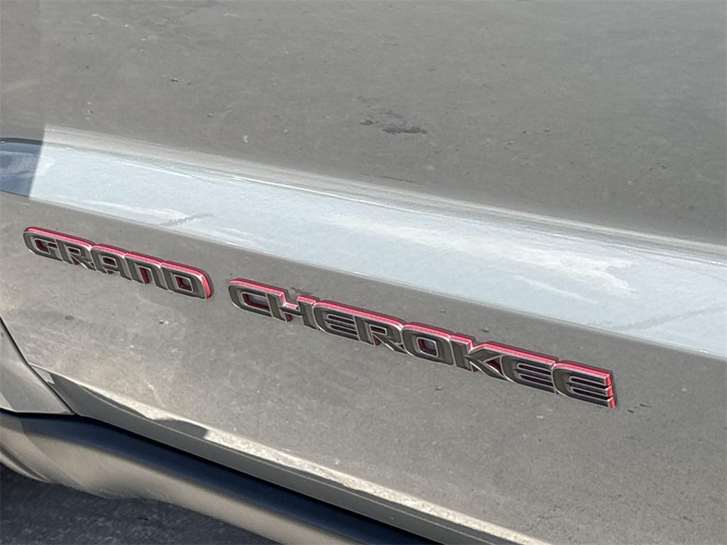 used 2021 Jeep Grand Cherokee car, priced at $26,999