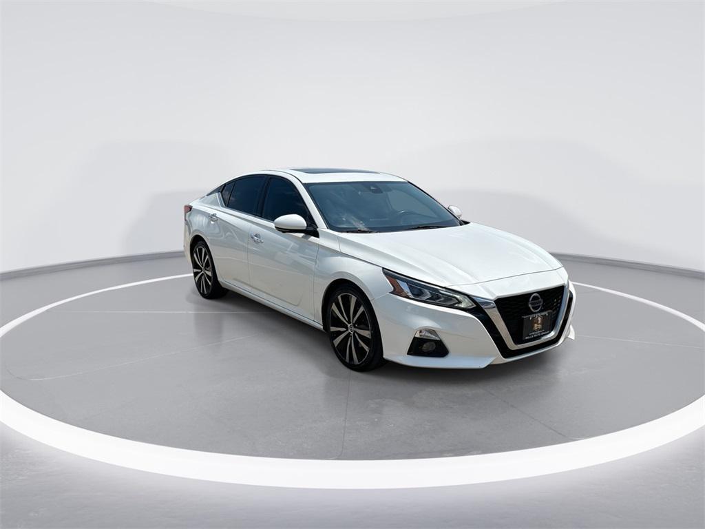 used 2019 Nissan Altima car, priced at $18,999