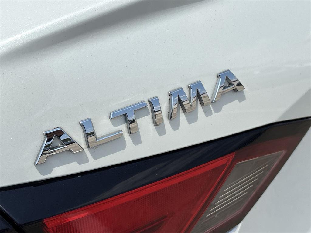 used 2019 Nissan Altima car, priced at $18,999