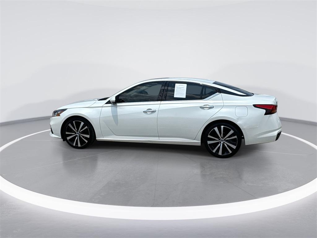 used 2019 Nissan Altima car, priced at $18,999