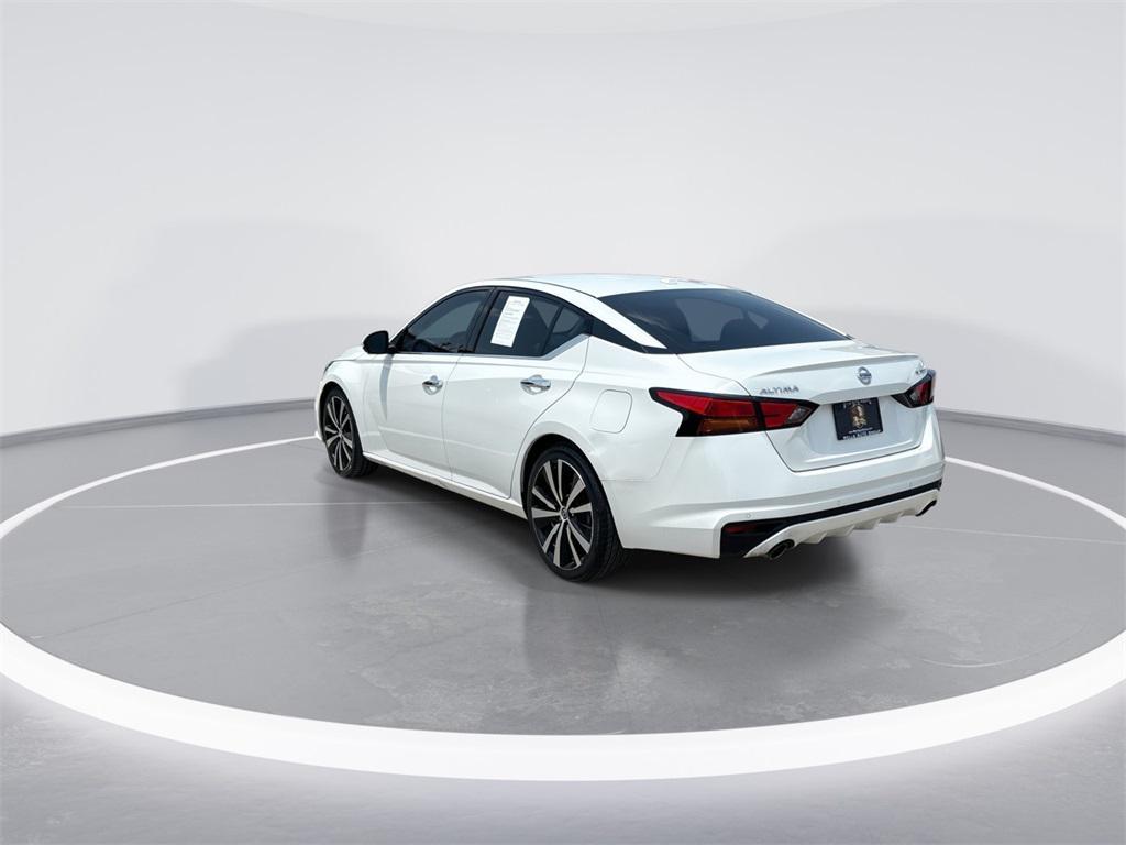 used 2019 Nissan Altima car, priced at $18,999
