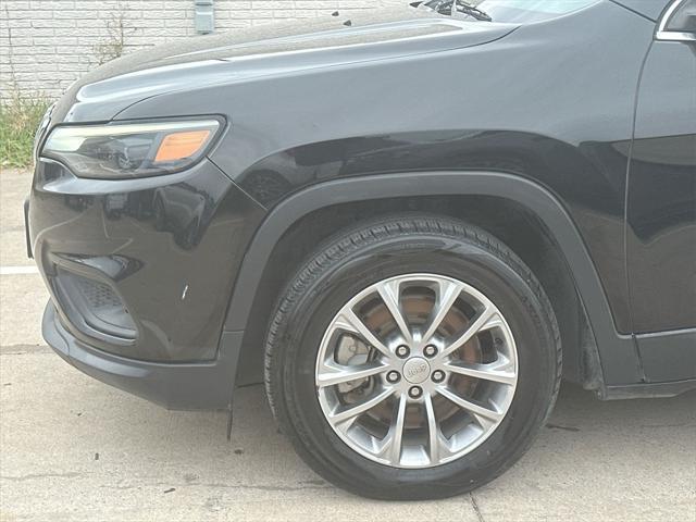 used 2019 Jeep Cherokee car, priced at $10,999