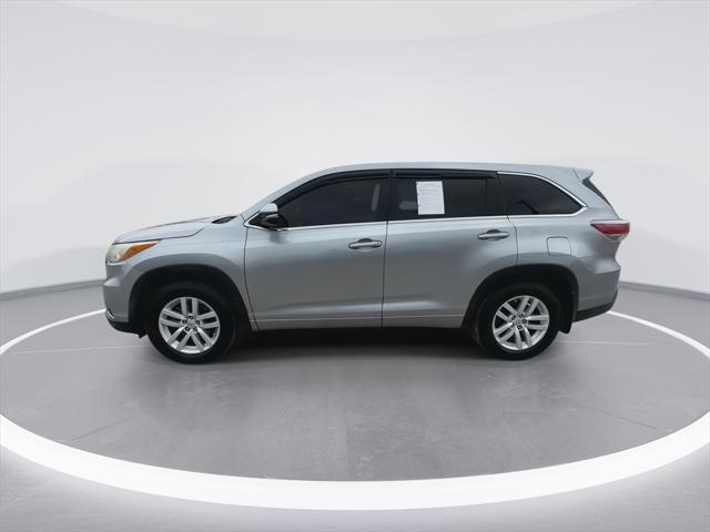 used 2015 Toyota Highlander car, priced at $15,994
